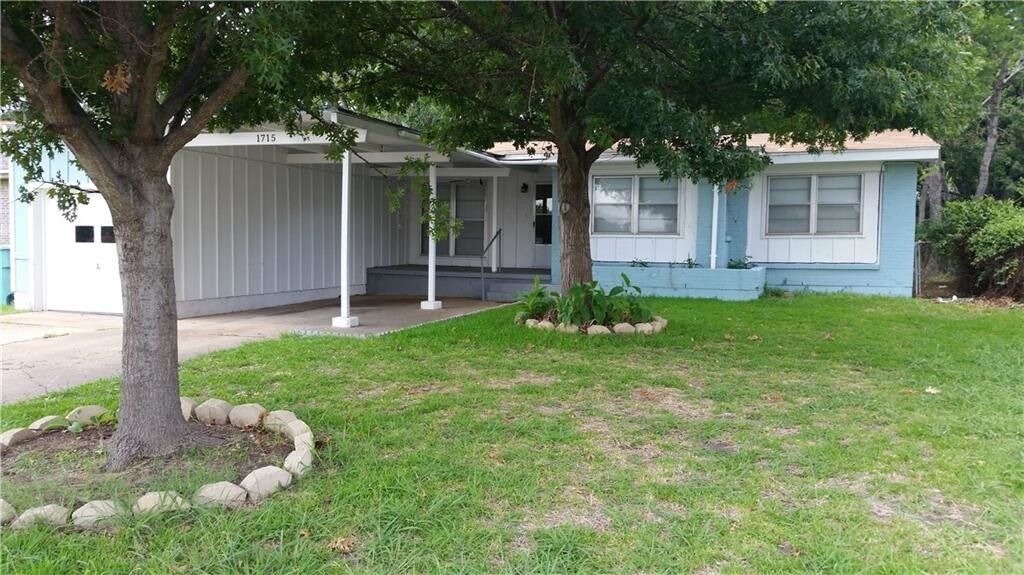 1715 W Washington St, Sherman, TX 75092 House Rental in Sherman, TX