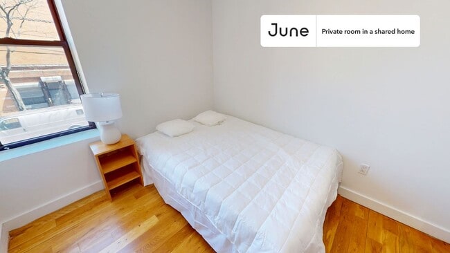 Building Photo - Room in Shared 5 bed/3 bath home