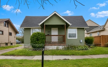 Building Photo - 1654 NW Van Buren Ave