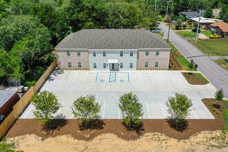 Building Photo - 305 Okaloosa Ave