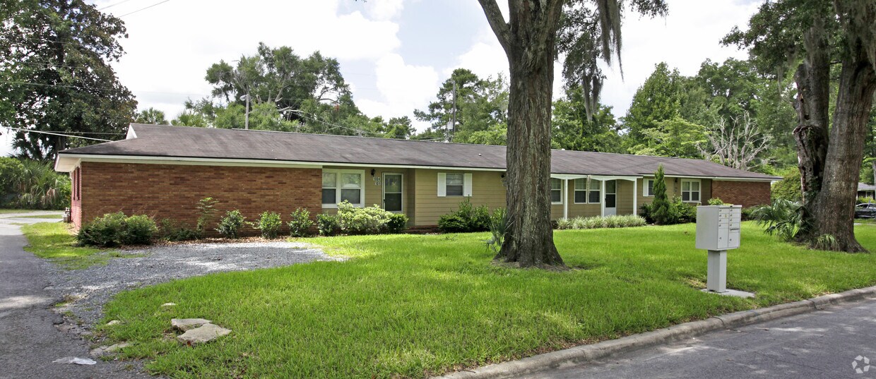 Foto principal - 980-1004 NW Eadie St