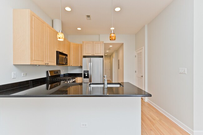 Foto del edificio - 948 W Madison St