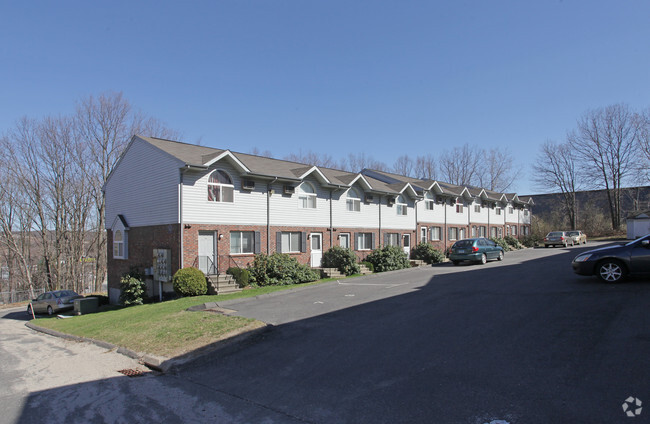 Primary Photo - East Pointe Apartments