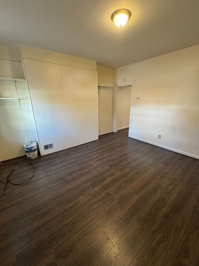 Foto del edificio - 826-828 Wallbridge West End Street (LO)