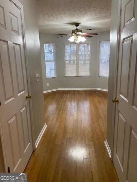 Foto del edificio - 5626 Strathmoor Manor Cir