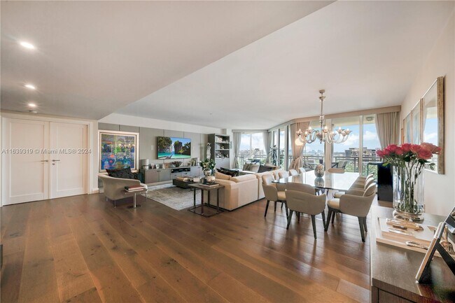 Foto del edificio - 430 Grand Bay Dr