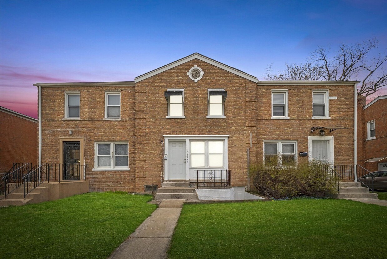 Primary Photo - 11345 S Ada St