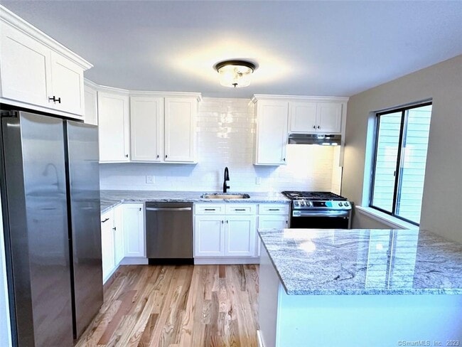 Building Photo - 26 Conestoga Way