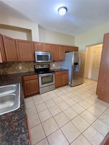 Building Photo - 4024 Vista Mar Dr