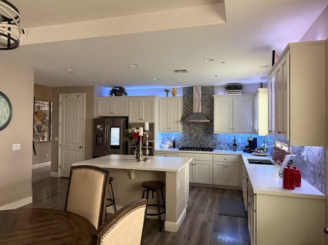 Building Photo - 2338 Hancock Dr