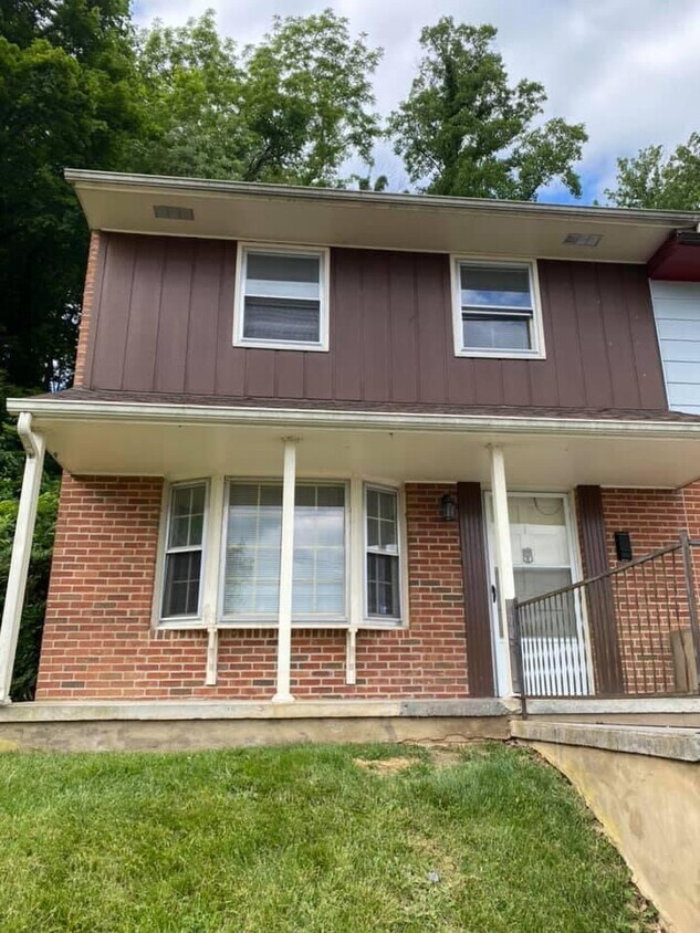 509 Calhoun St, Radford, VA 24141 Townhome Rentals in Radford VA