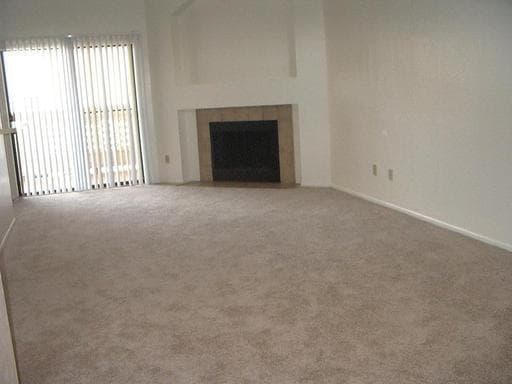Foto del edificio - 930 N Mesa Dr