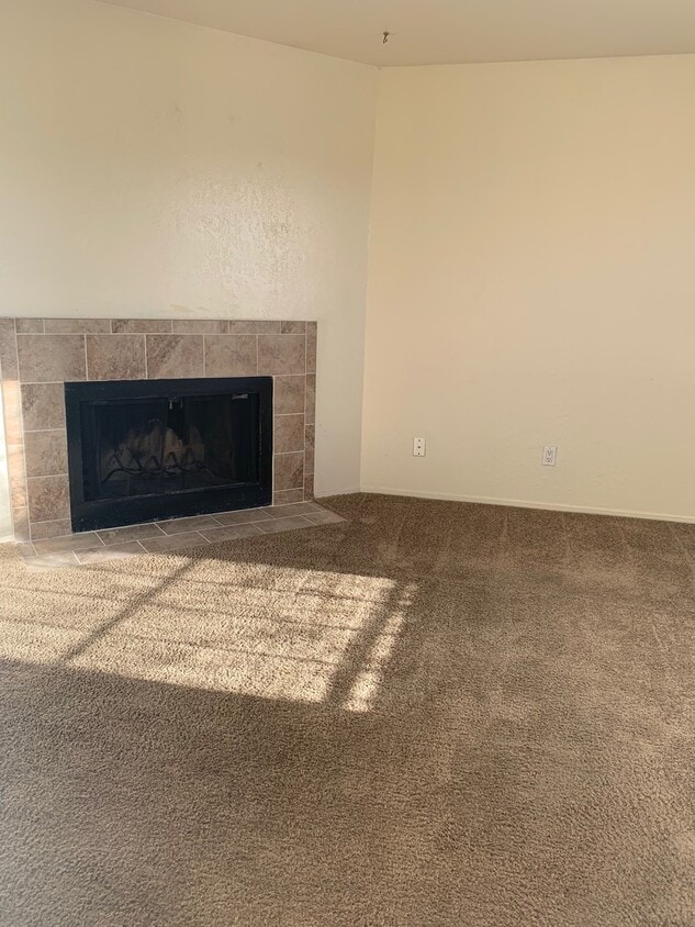 Foto principal - 1011 Meadowlark Ct SE