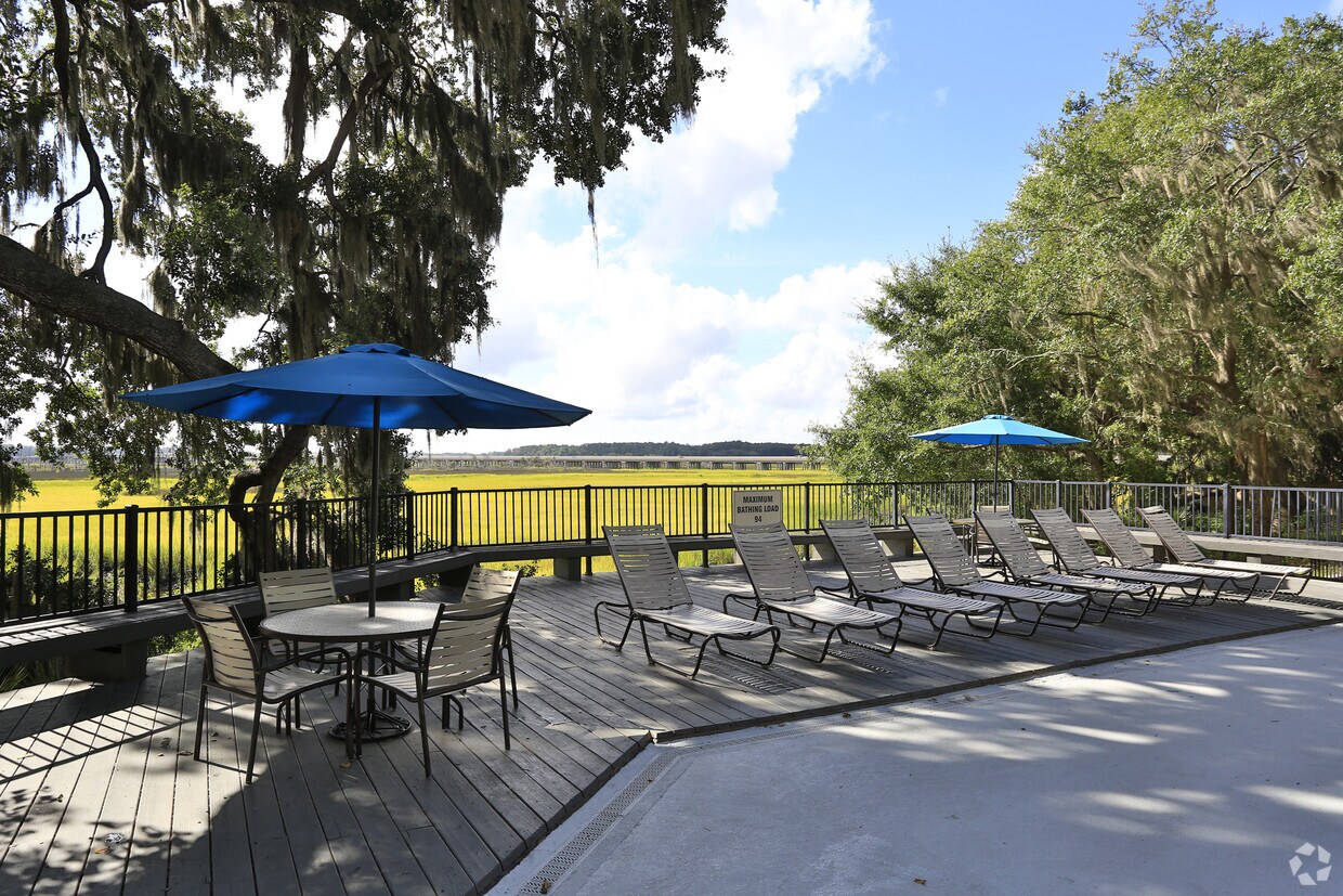 Colonial Village at Marsh Cove Apartments Savannah, GA