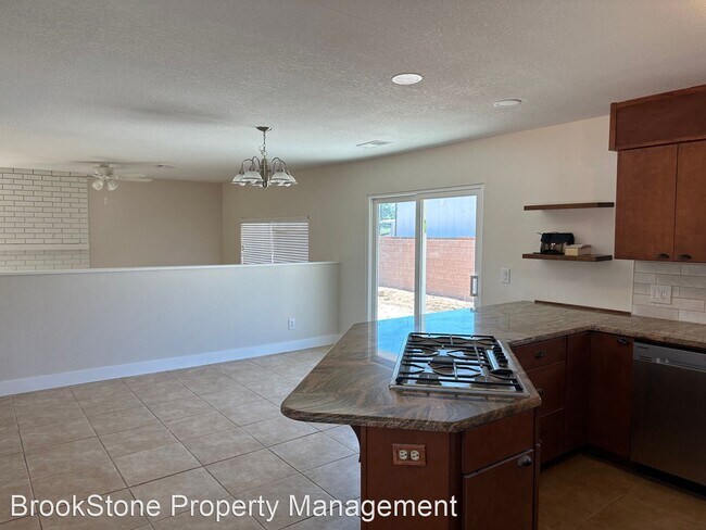 Building Photo - 3 br, 2 bath House - 593 Latonia Circle