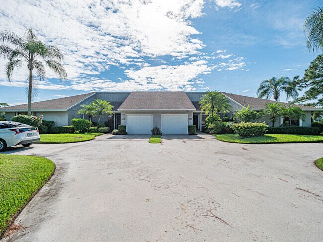Building Photo - 13312 Touchstone Plz