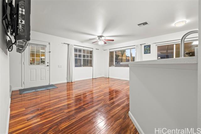 Building Photo - 91-438-438 Makalea St