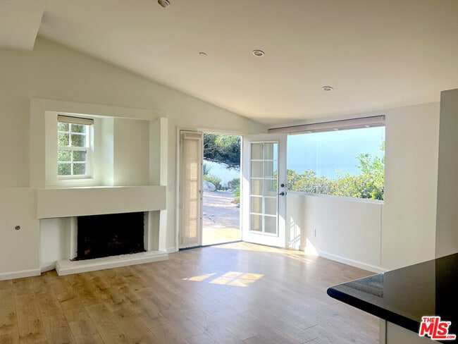 Building Photo - 27500 Pacific Coast Hwy