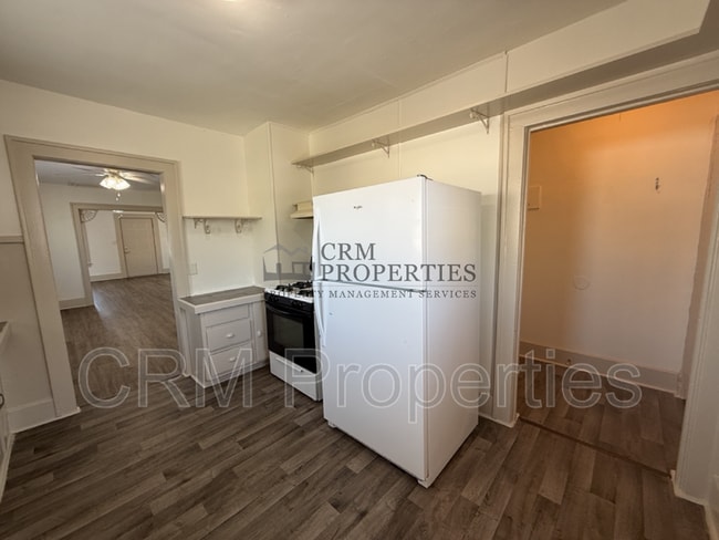 Foto del edificio - 811 N Webster St