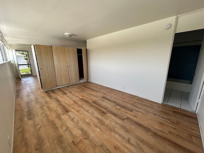 Foto del interior - 10567 National Blvd. Apts.