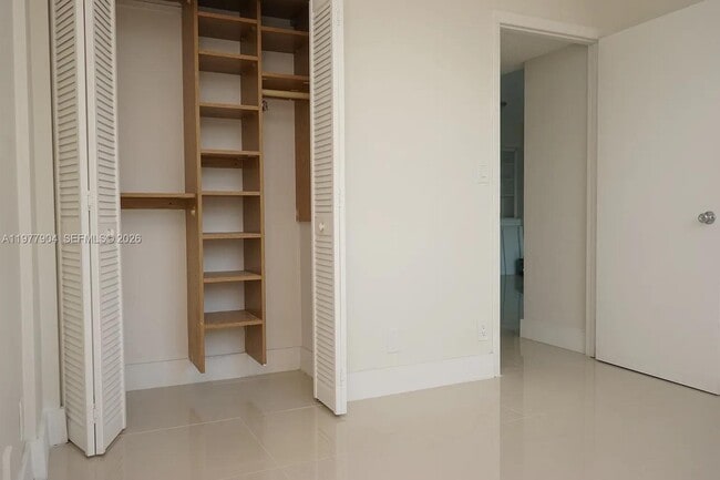 Foto del edificio - 546 SW 1st St