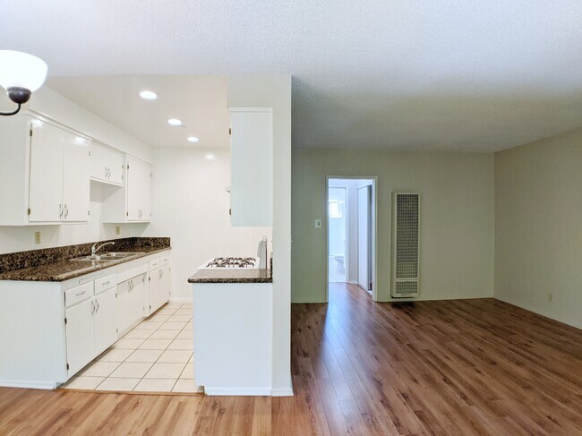 Foto del edificio - Oakland Manor