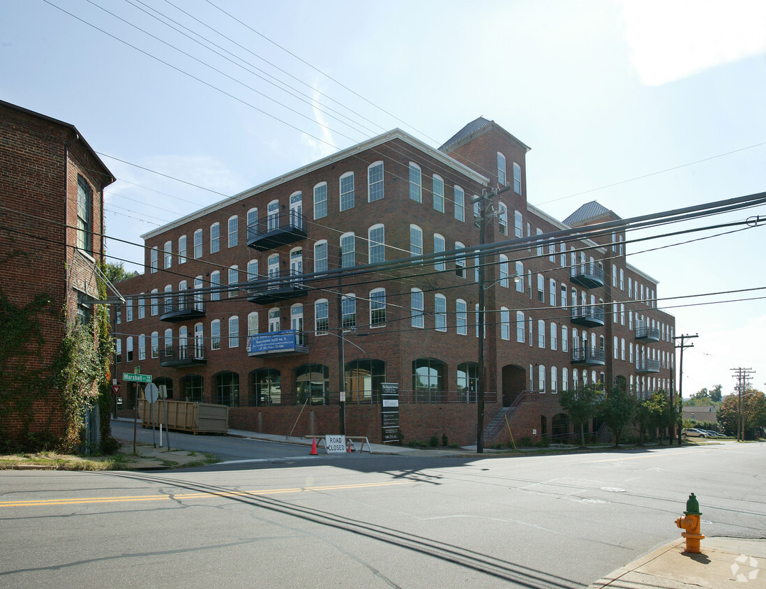 Building Photo - Tar Branch Towers