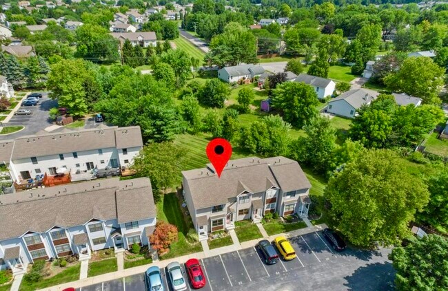 Building Photo - 920 Charnwood Ln