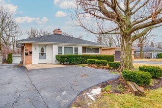 Building Photo - 1595 N McKinley Rd