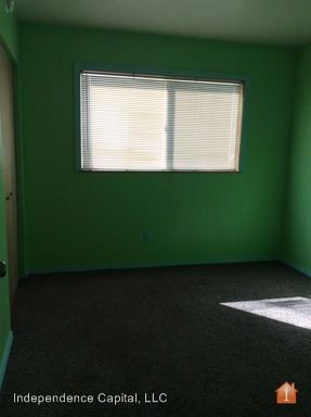 Building Photo - 3308 Edgecliff Dr
