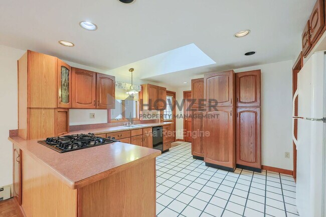 Foto del edificio - 35 Riverside Dr