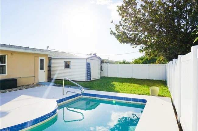 Building Photo - 6004 Deming Ave Building Photo - 6004 Deming Ave