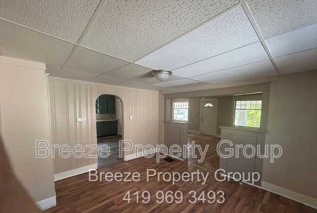 Building Photo - 443 E Albert St