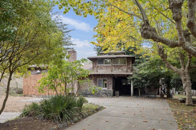 Foto del edificio - 5953 Shoreline Hwy