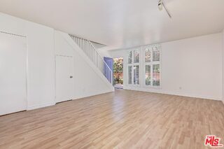 Building Photo - 710 Pier Ave