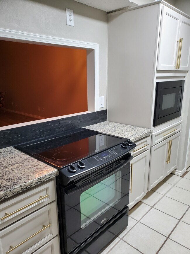 Nueva gama Samsung desde foto - 106 N Troy Ave
