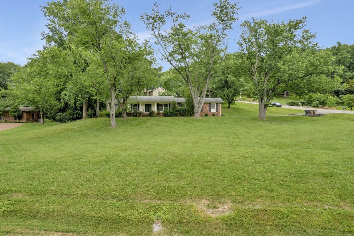 6725 Rodney Ct, Nashville, TN 37205 - House Rental in Nashville, TN ...