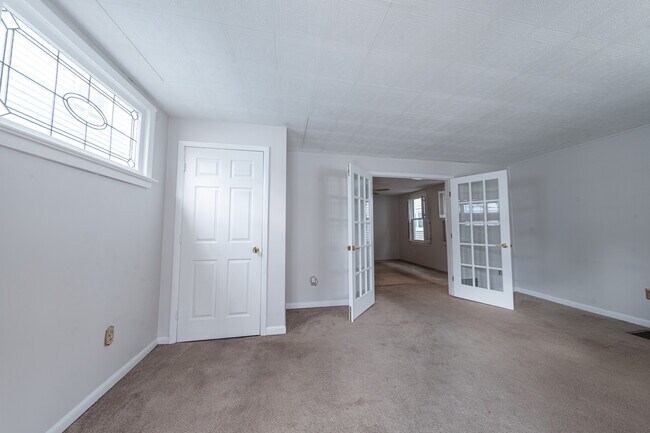 Building Photo - 849 S Franklin St