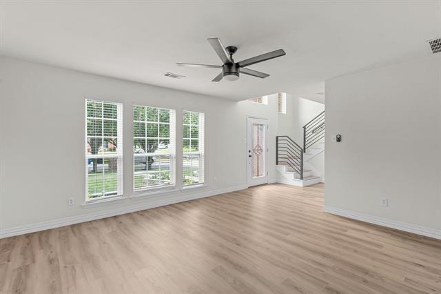 Building Photo - 616 Mariposa Dr