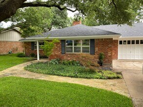 Building Photo - 3621 Winifred Dr