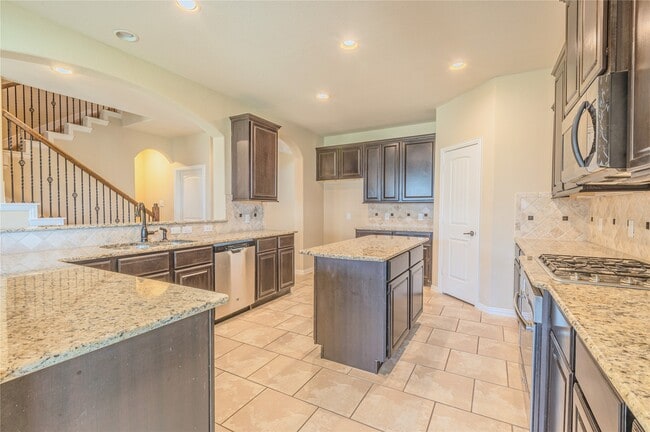 Building Photo - 4807 Basil Clear Trail