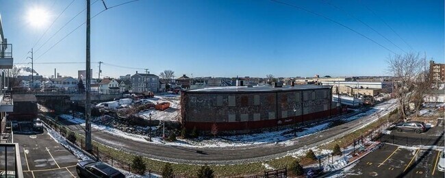 Foto del edificio - 16 Laurel St