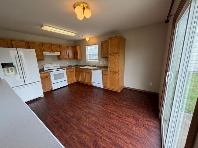 Foto del edificio - 1216 Wolf Run Ct
