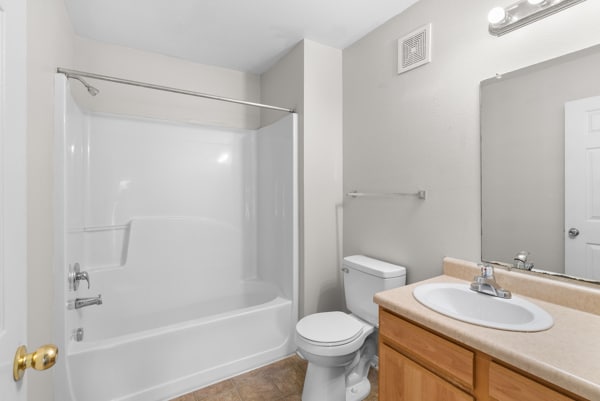 Building Photo - Stonebridge Apartments