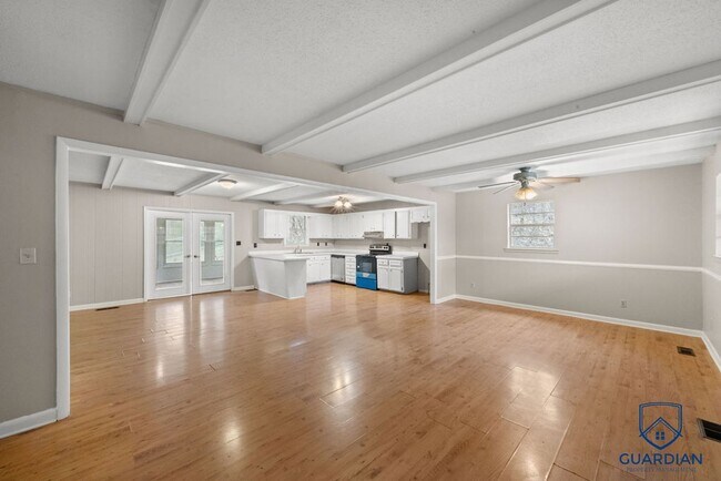 Foto del edificio - 3 bd 2 ba home in Rainbow City!