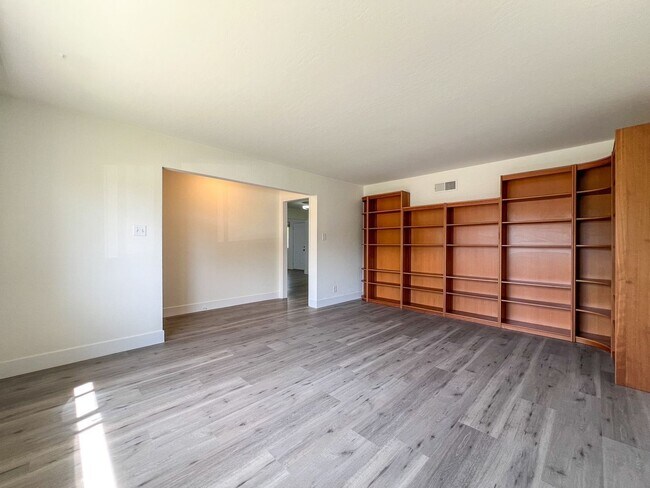 Foto del edificio - 1742 Sequoia St