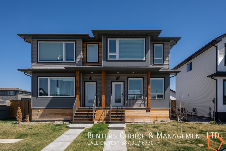 Primary Photo - Newer Home w/ Higher-end Finishings, Low-M...