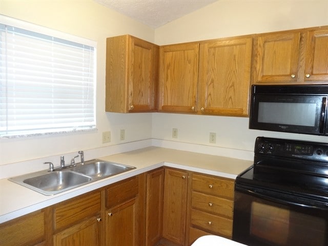 Foto del edificio - 2759 Beal Dr