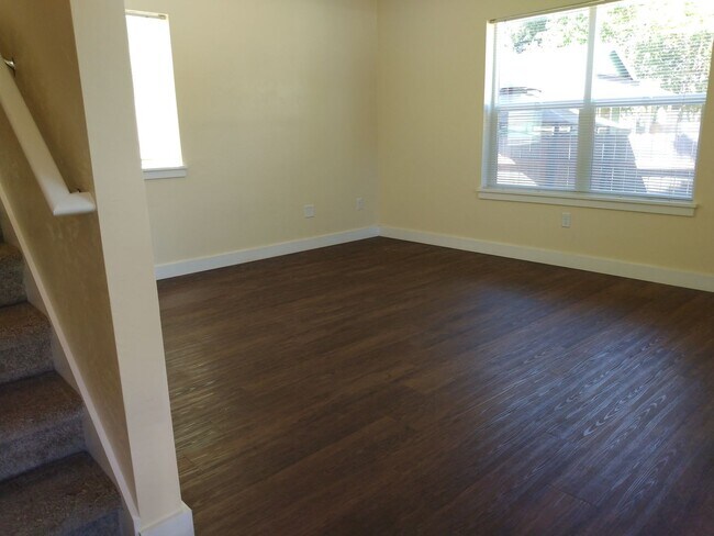 Building Photo - 430pio