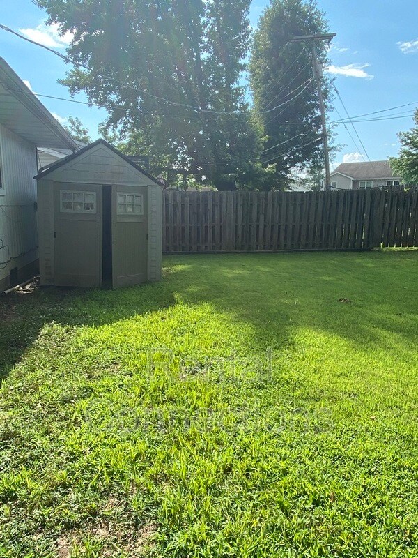 Foto del edificio - 502 Timothy Ln